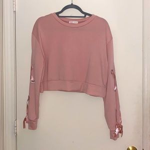 Pink large ROMWE crop sweater with bows on the sleeves